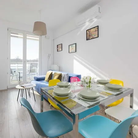Colorful Jasnodworska In With Air Conditoning, Gym And Parking By Renters * Warszawa
