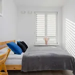 Colorful Jasnodworska In With Air Conditoning, Gym And Parking By Renters Apartment *