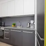 شقة Colorful Jasnodworska In With Air Conditoning, Gym And Parking By Renters *