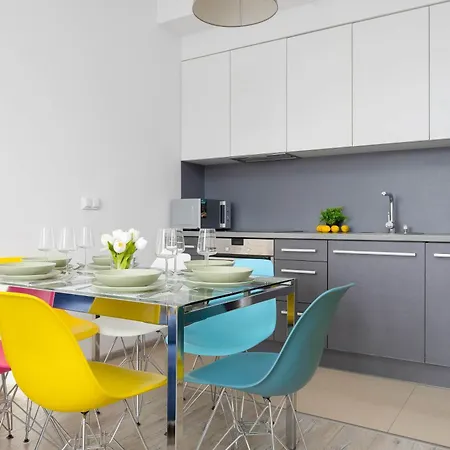 شقة Colorful Jasnodworska In With Air Conditoning, Gym And Parking By Renters *