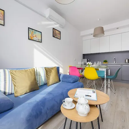 Colorful Jasnodworska In With Air Conditoning, Gym And Parking By Renters * Varsóvia